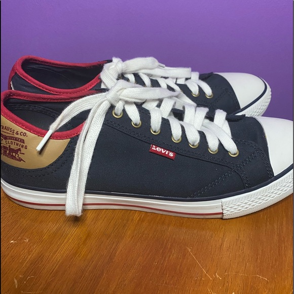 Levi's Shoes - Levi sneakers